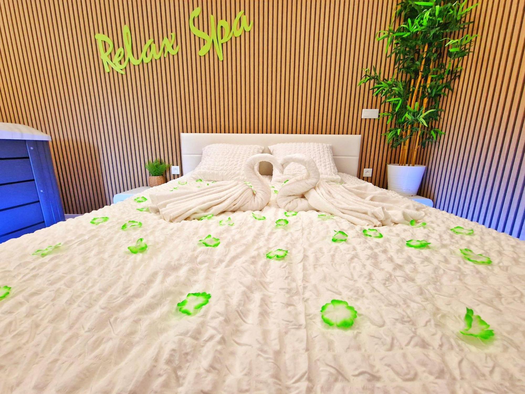 Relax Spa-4 Pers-Jacuzzi-Parking-Jardin-Clim-Colmar Muntzenheim Ngoại thất bức ảnh