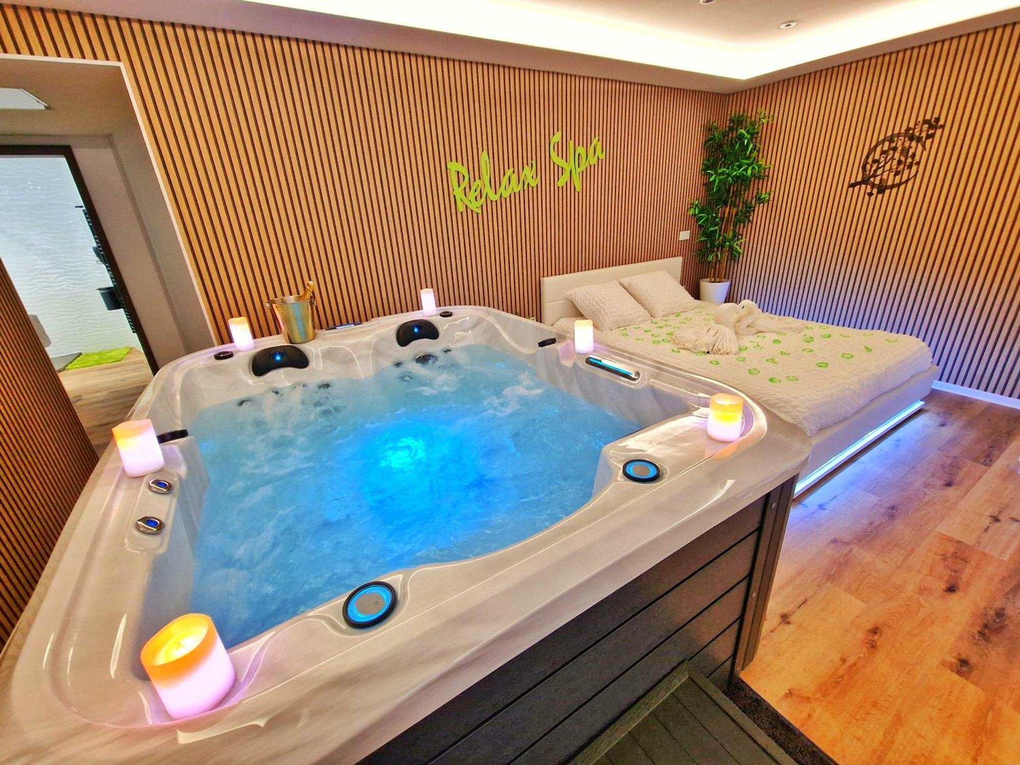 Relax Spa-4 Pers-Jacuzzi-Parking-Jardin-Clim-Colmar Muntzenheim Ngoại thất bức ảnh